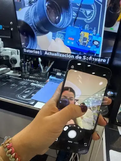 Antes de la reparación: Samsung Galaxy S25